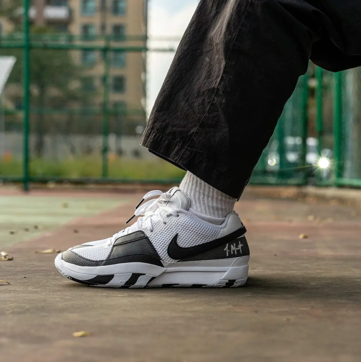 Giày Nike JA 1 EP 'White Black' DR8786-101 — ảnh 2