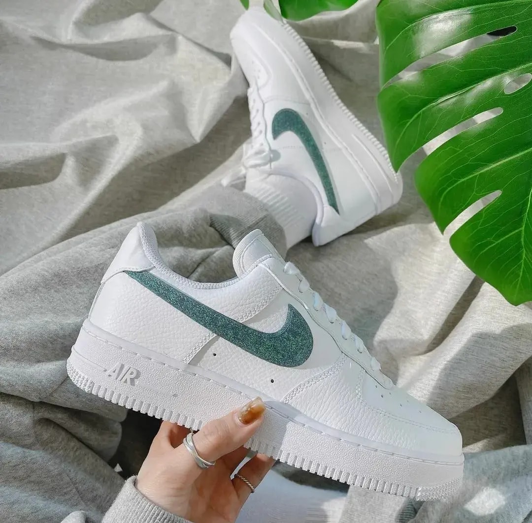 Giày Nike Air Force 1 Low 'Glitter Swoosh' DH4407-100 — ảnh 2