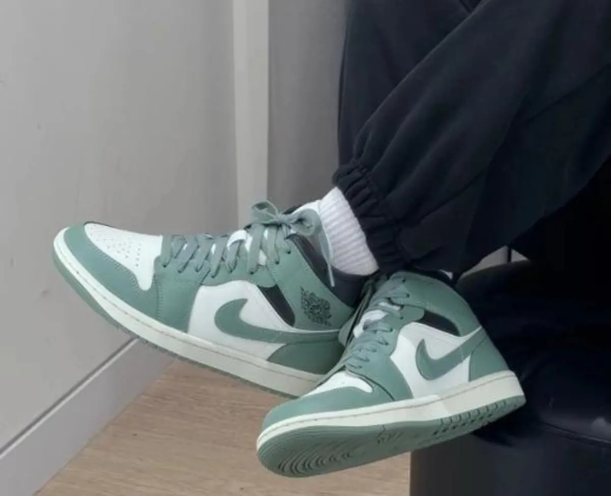 Giày Nike Air Jordan 1 Mid 'Jade Smoke' BQ6472-130 — ảnh 5