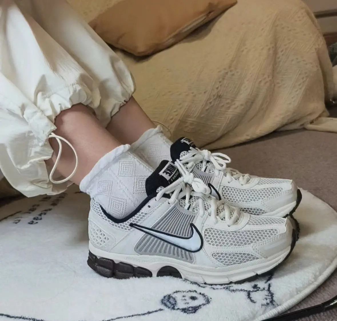 Giày Nike Air Zoom Vomero 5 'Phantom' FJ2028-001 — ảnh 3