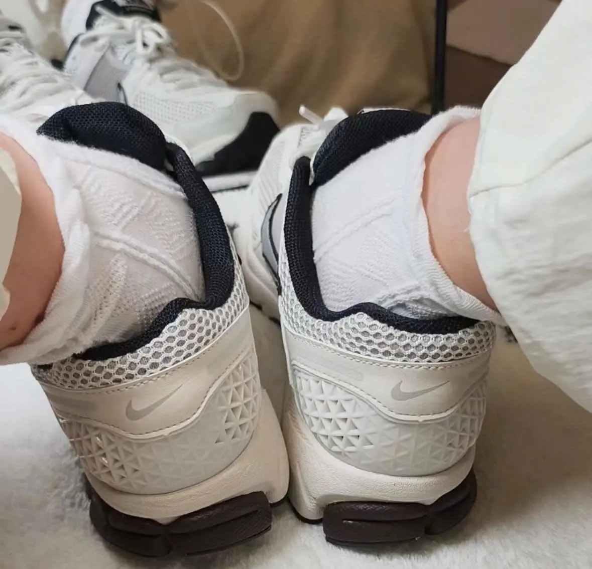 Giày Nike Air Zoom Vomero 5 'Phantom' FJ2028-001 — ảnh 4