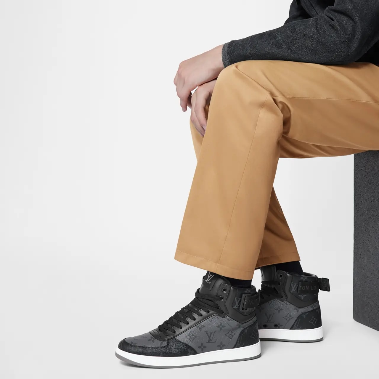 Giày Louis Vuitton Rivoli Boot 'Grey' 1A8EAH — ảnh 2