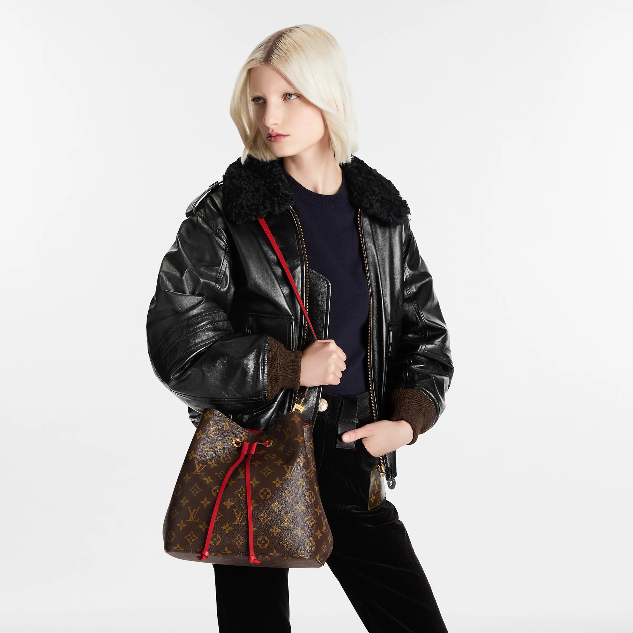 Túi Louis Vuitton Néonoé MM 'Red Coquelicot' M44021