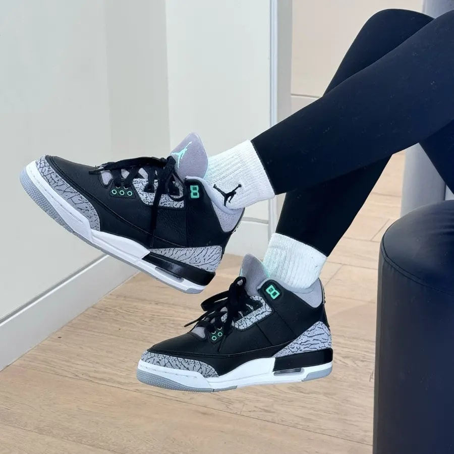Giày Nike Air Jordan 3 Retro 'Green Glow' CT8532-031 — ảnh 3