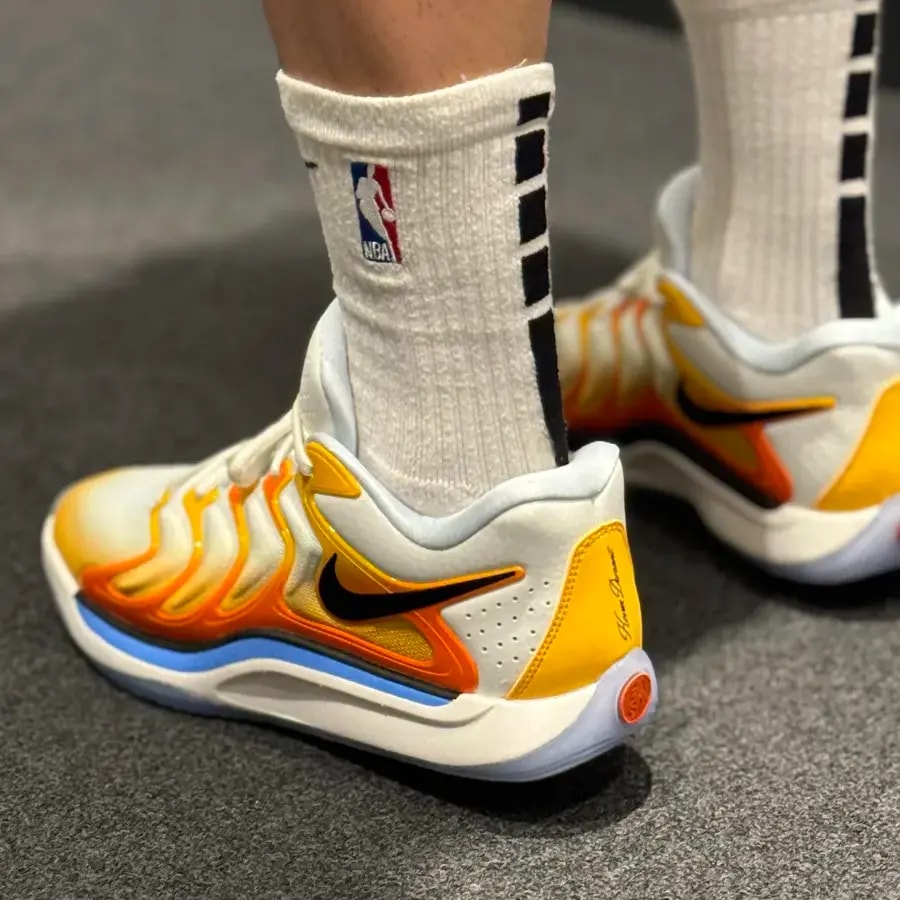Giày Nike KD 17 'Sunrise' FJ9488-700 — ảnh 4