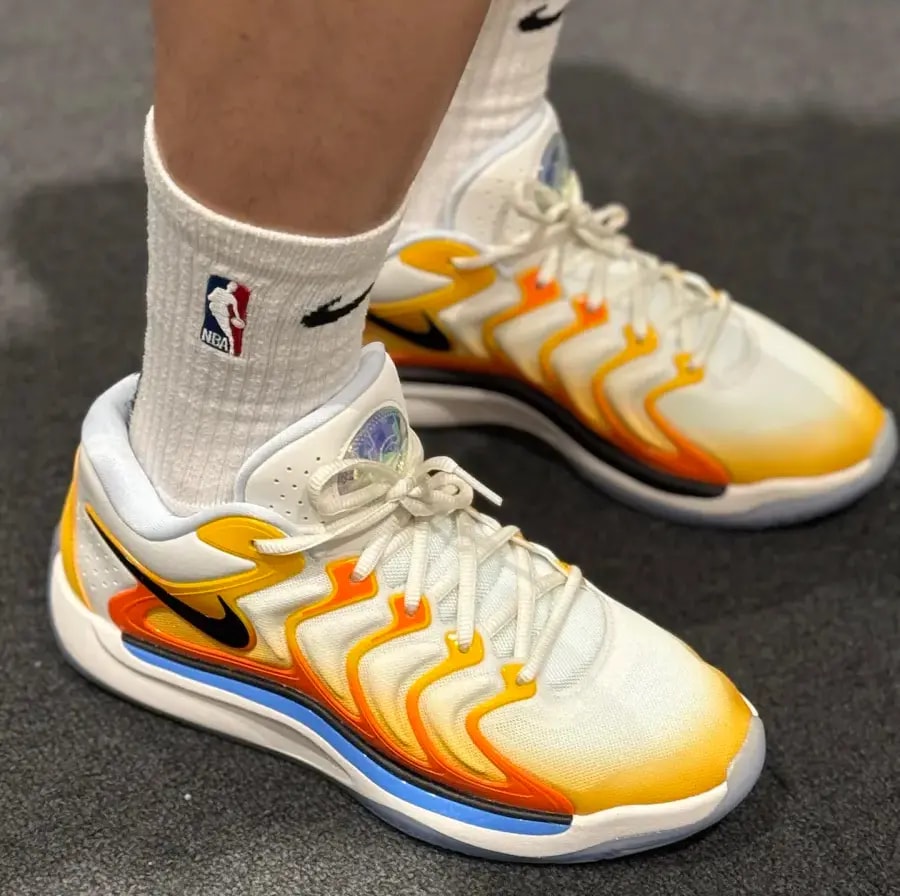 Giày Nike KD 17 'Sunrise' FJ9488-700 — ảnh 2