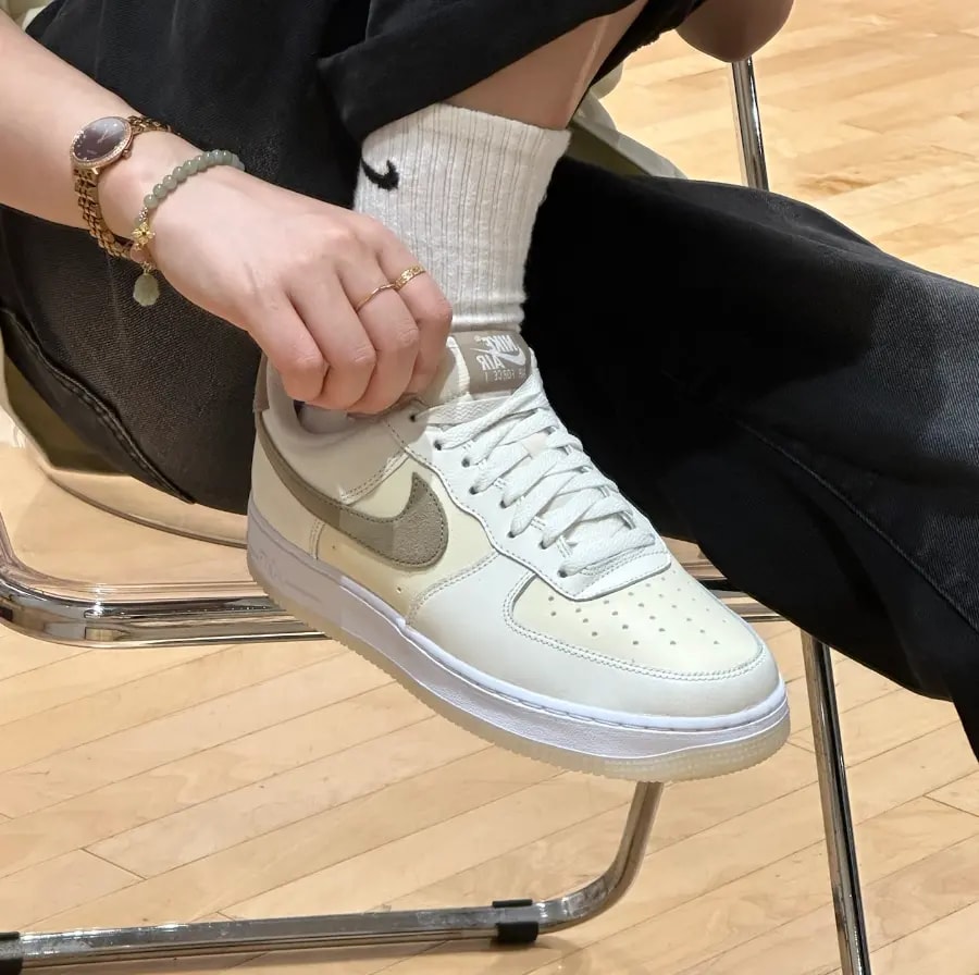 Giày Nike Air Force 1 ’07 LV8 'Milk Khaki' FN5832-101 — ảnh 4