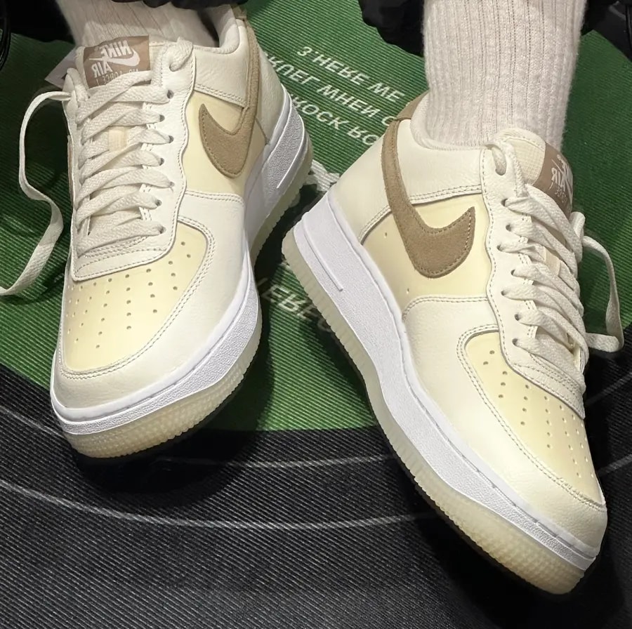 Giày Nike Air Force 1 ’07 LV8 'Milk Khaki' FN5832-101 — ảnh 2