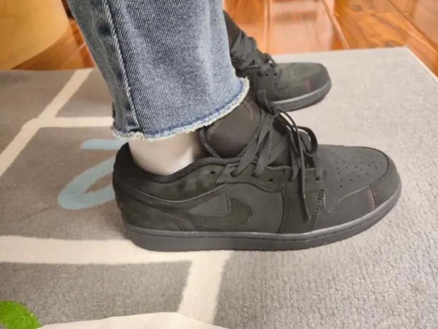 Giày Nike Air Jordan 1 Low 'Dark Smoke Red' FQ7757-001 — ảnh 2