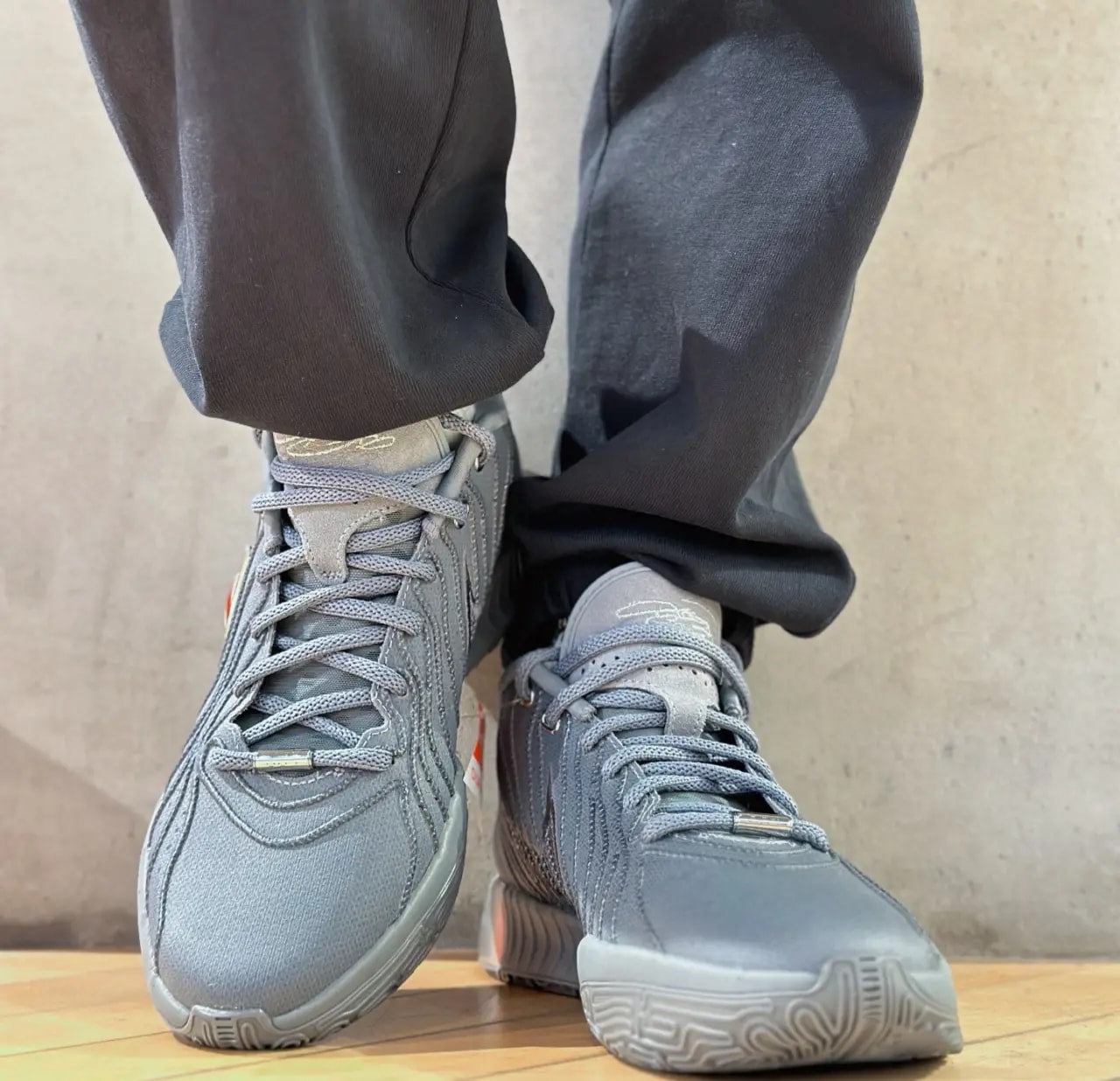 Giày Nike LeBron 21 'Cool Grey' HF5353-001 — ảnh 3