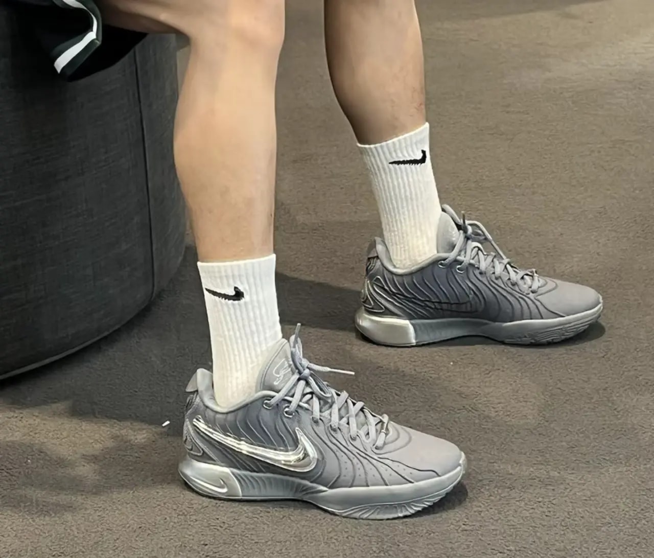 Giày Nike LeBron 21 'Cool Grey' HF5353-001 — ảnh 5
