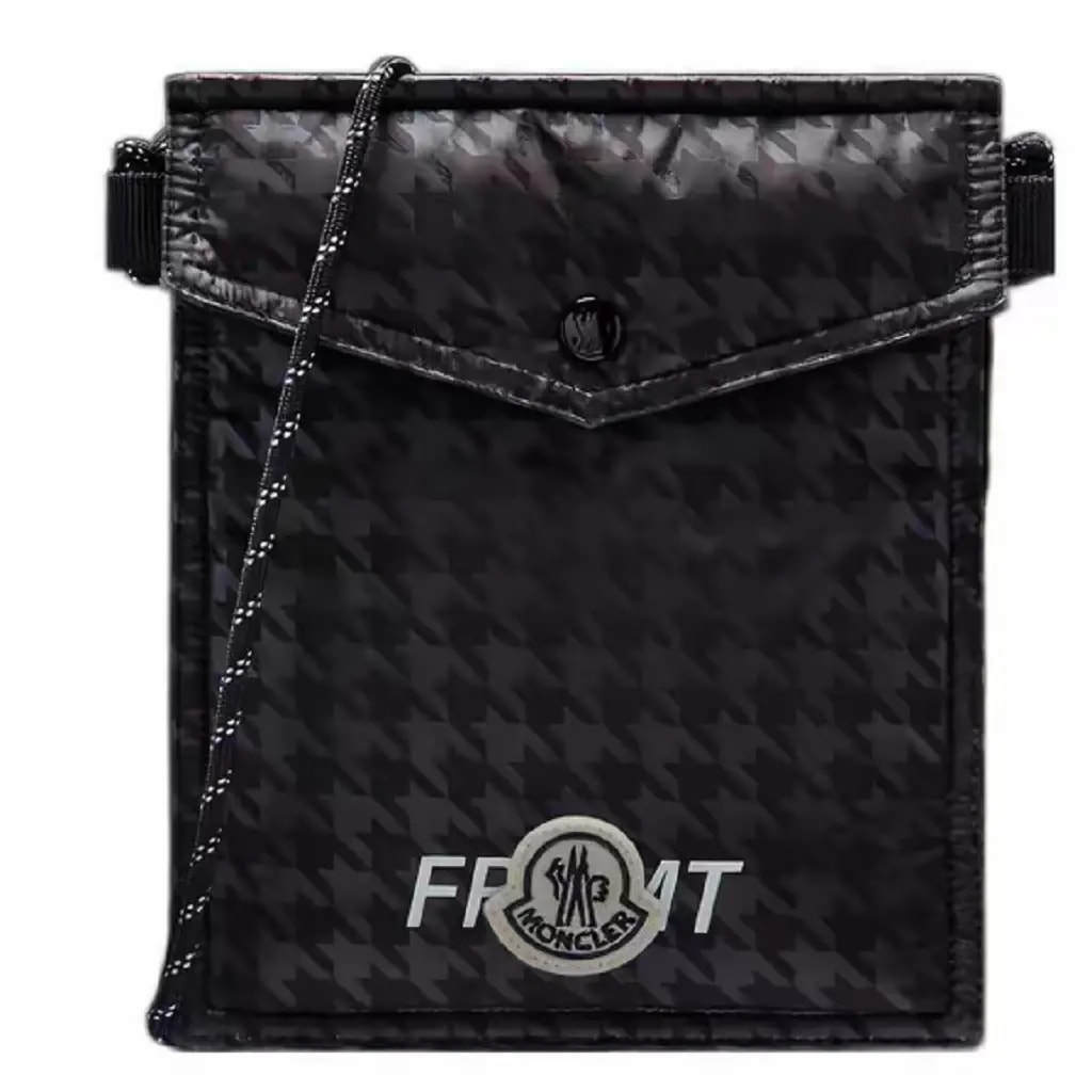 Túi Moncler Phone Case 'Black' I209U6B00002M3294999