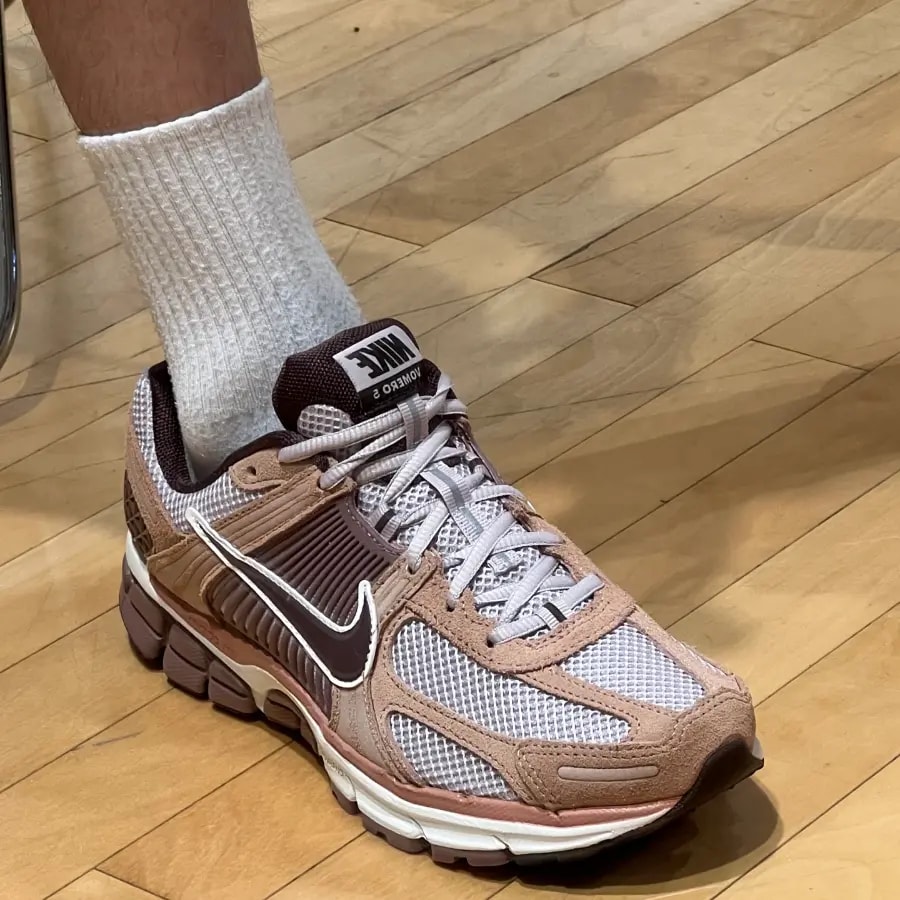 Giày Nike Air Zoom Vomero 5 'Dusted Clay' HF1553-200 — ảnh 5