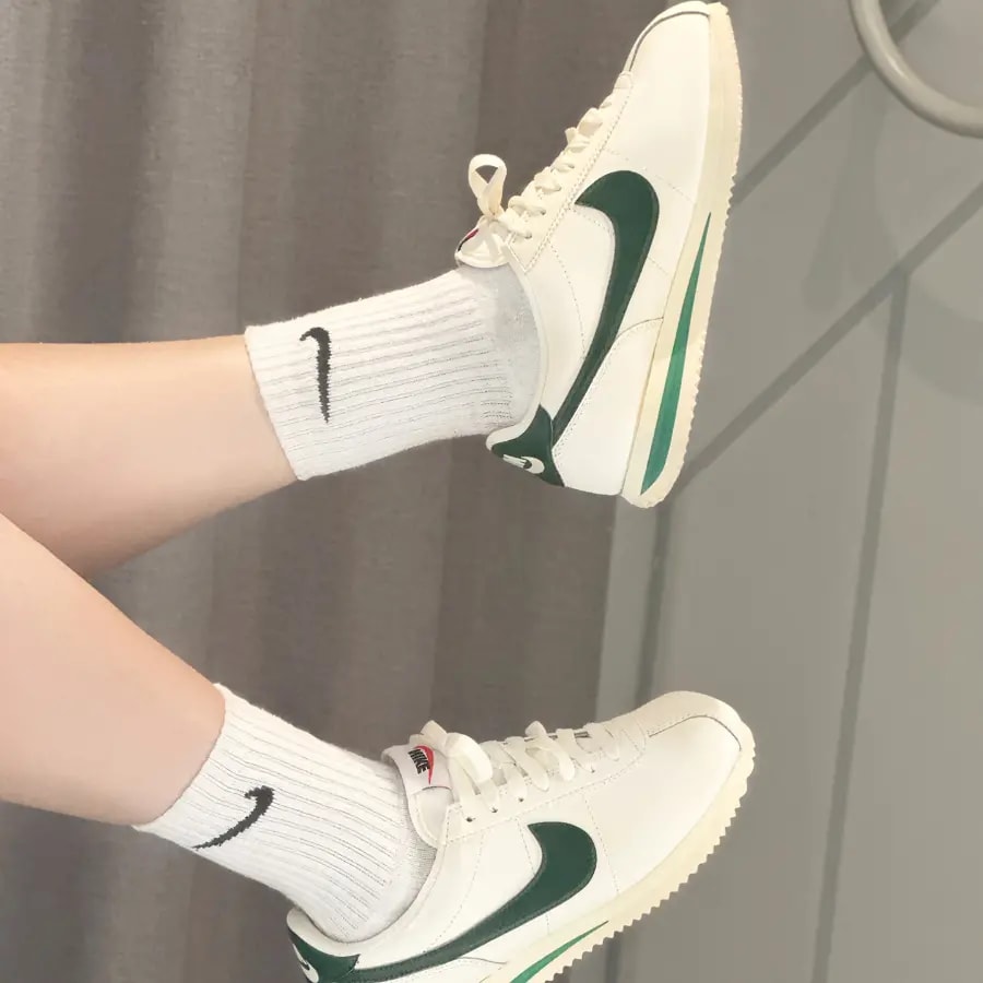 Giày Nike Cortez 'Sail Stadium Green' DM4044-104 — ảnh 2