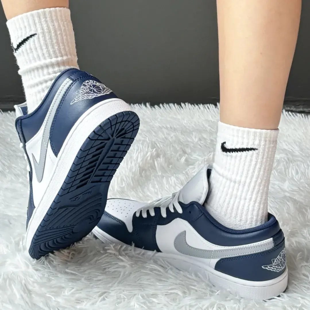 Giày Nike Air Jordan 1 Low 'Midnight Navy' 553558-141 — ảnh 3