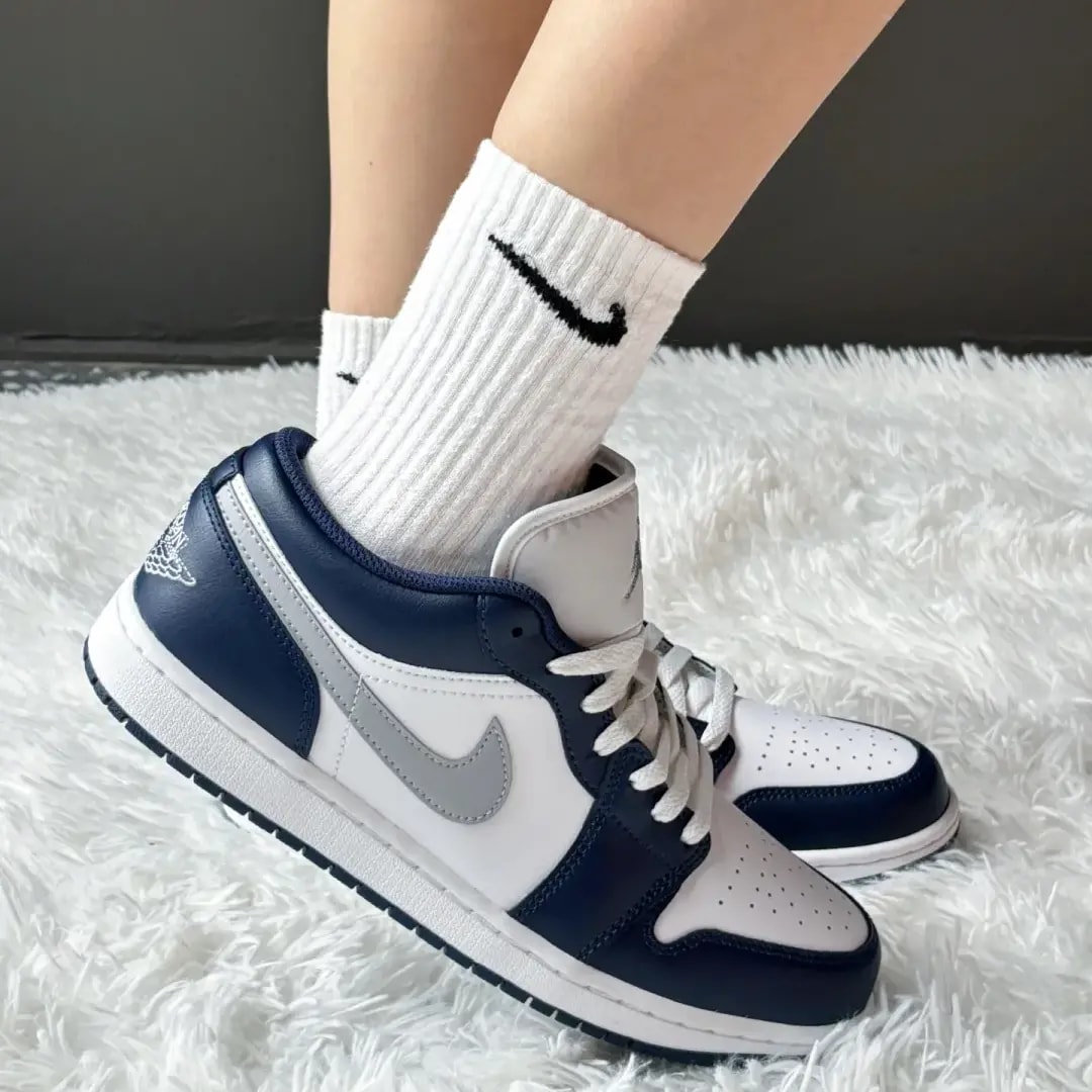 Giày Nike Air Jordan 1 Low 'Midnight Navy' 553558-141 — ảnh 2