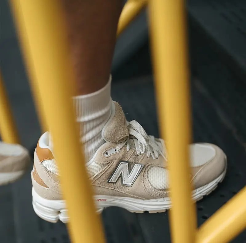 Giày New Balance 2002R 'Sandstone' M2002RSC — ảnh 3