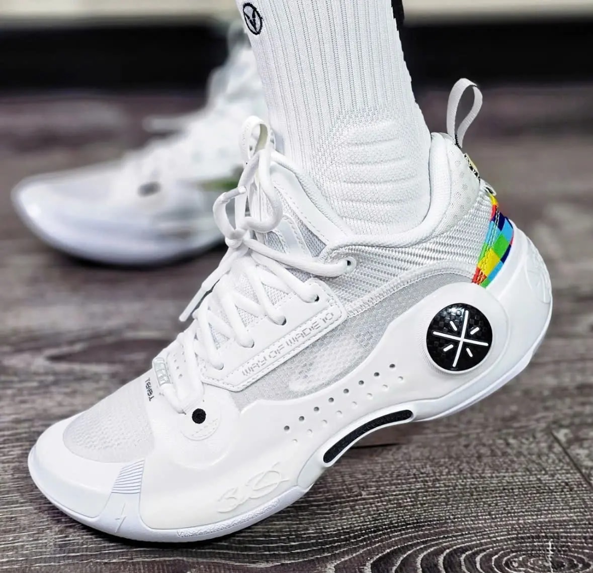 Giày Li-Ning Way of Wade 10 'White Rainbow' ABAS083-12 — ảnh 2
