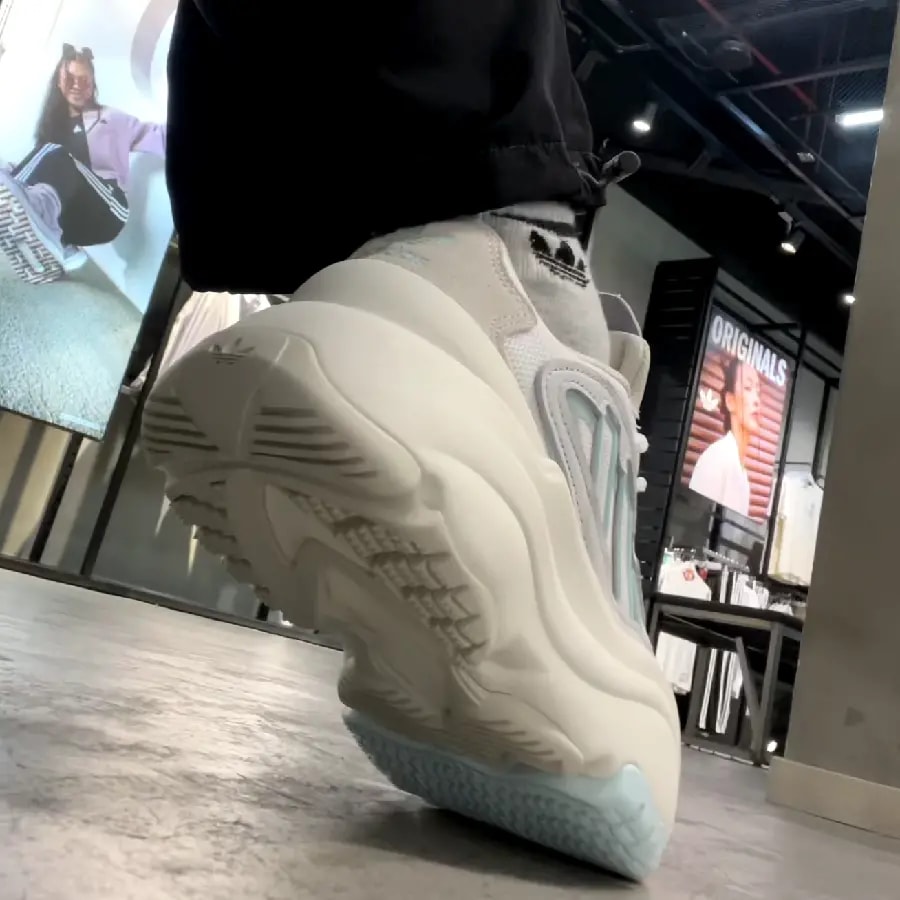 Giày Adidas Originals Ozgaia 'White Teal' IE3918 — ảnh 5