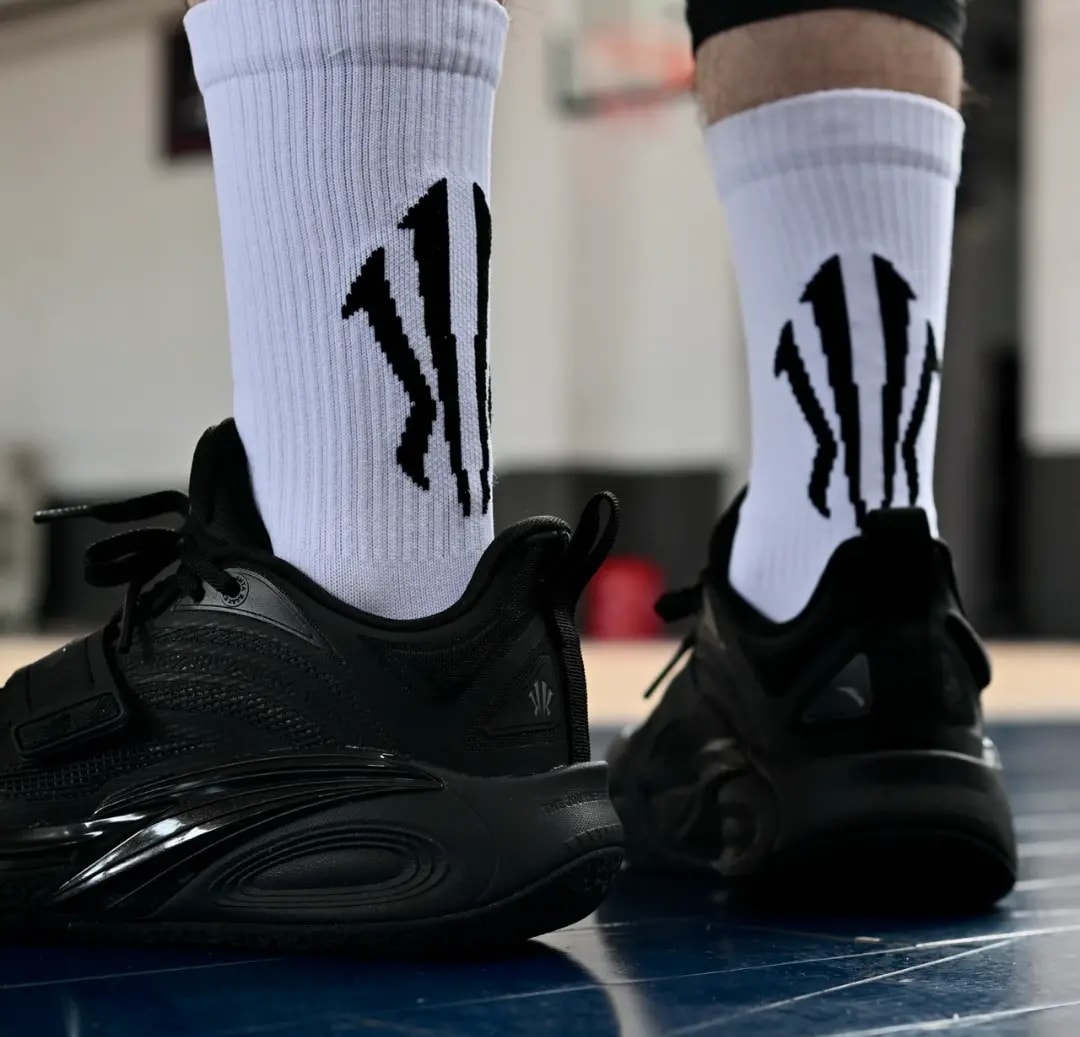 Giày Anta Kai 1 x Kyrie Irving 'Triple Black' 112431102S-10 — ảnh 3