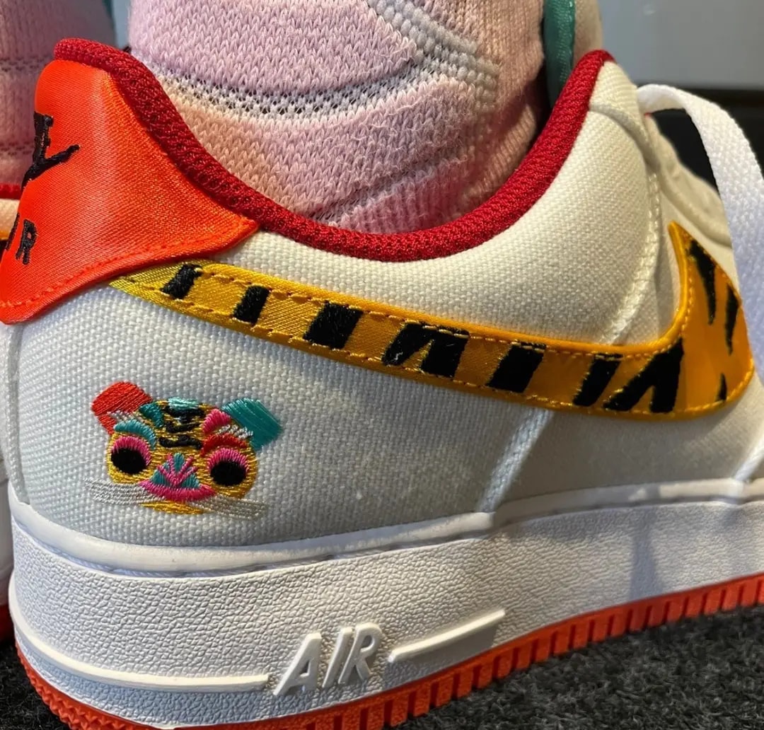 Giày Nike Air Force 1 Low '07 LX 'Year Of The Tiger' DR0148-171 — ảnh 5