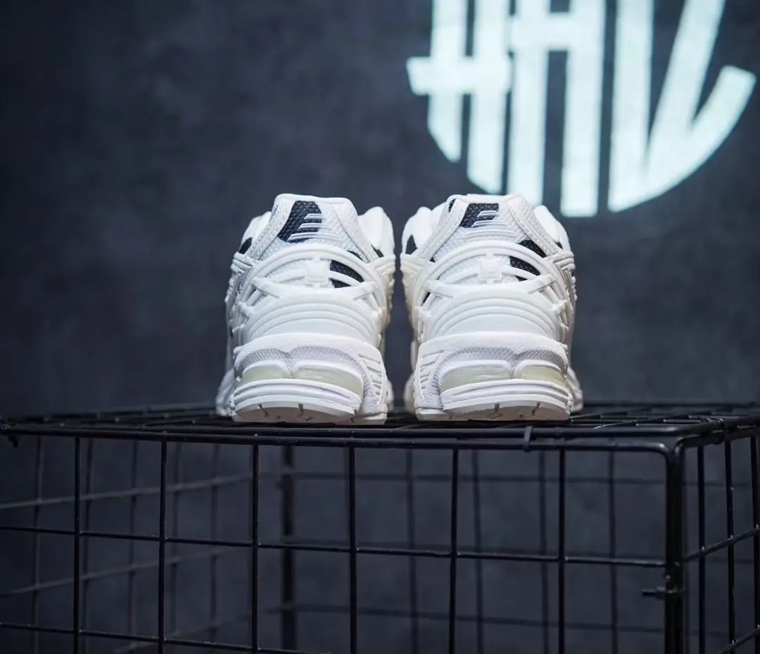 Giày New Balance 1906R 'Polka Dot Pack' M1906RPC — ảnh 2