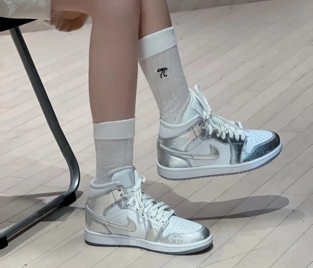 Giày Nike Air Jordan 1 Mid SE 'Metallic Silver' FN5031-100 — ảnh 2
