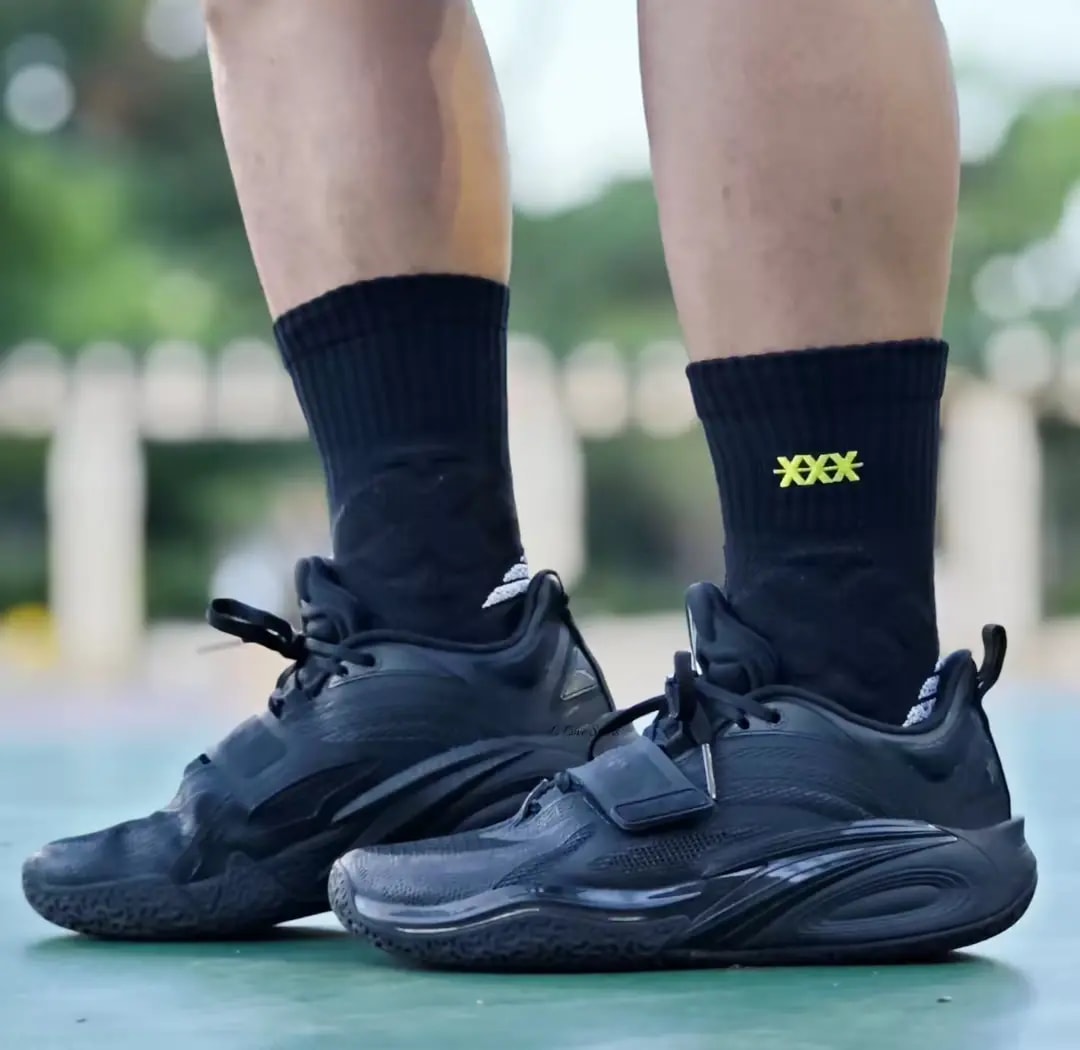 Giày Anta Kai 1 x Kyrie Irving 'Black Warrior' 312431199-4 — ảnh 2