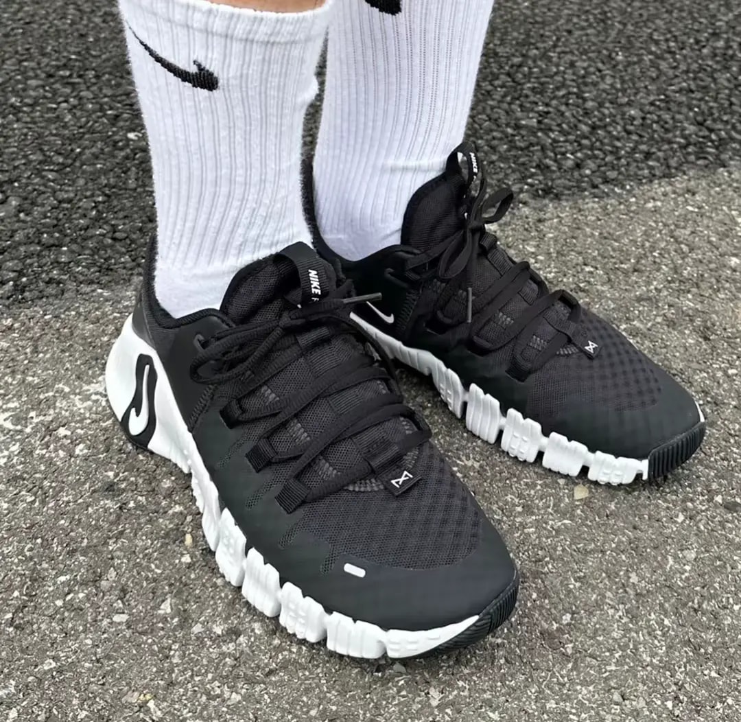 Giày Nike Free Metcon 5 'Black White' DV3949-001 — ảnh 2