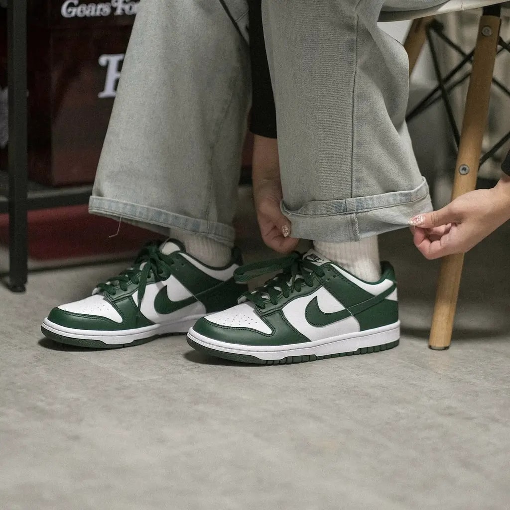 Giày Nike Dunk Low 'Michigan State' CW1590-102 — ảnh 3