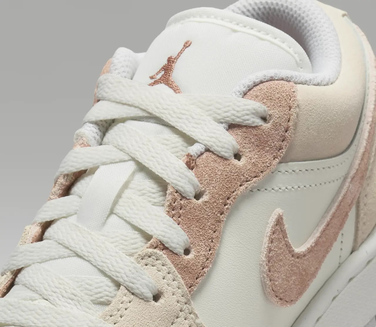 Giày Nike Air Jordan 1 Low SE GS 'Legend Light Brown' HF1863-200 — ảnh 2