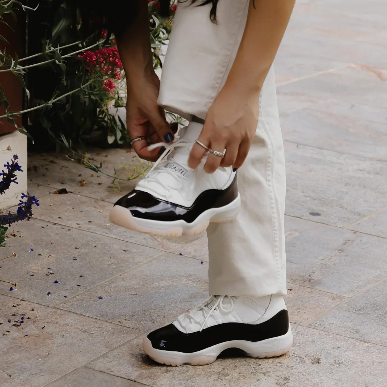 Giày Nike Air Jordan 11 Retro 'Neapolitan' AR0715-101 — ảnh 2