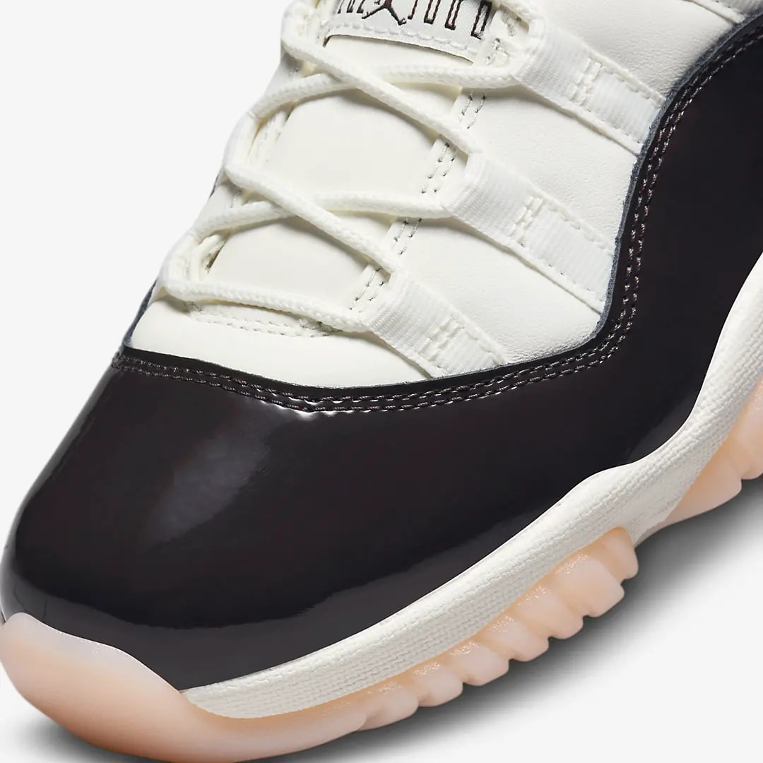 Giày Nike Air Jordan 11 Retro 'Neapolitan' AR0715-101 — ảnh 4