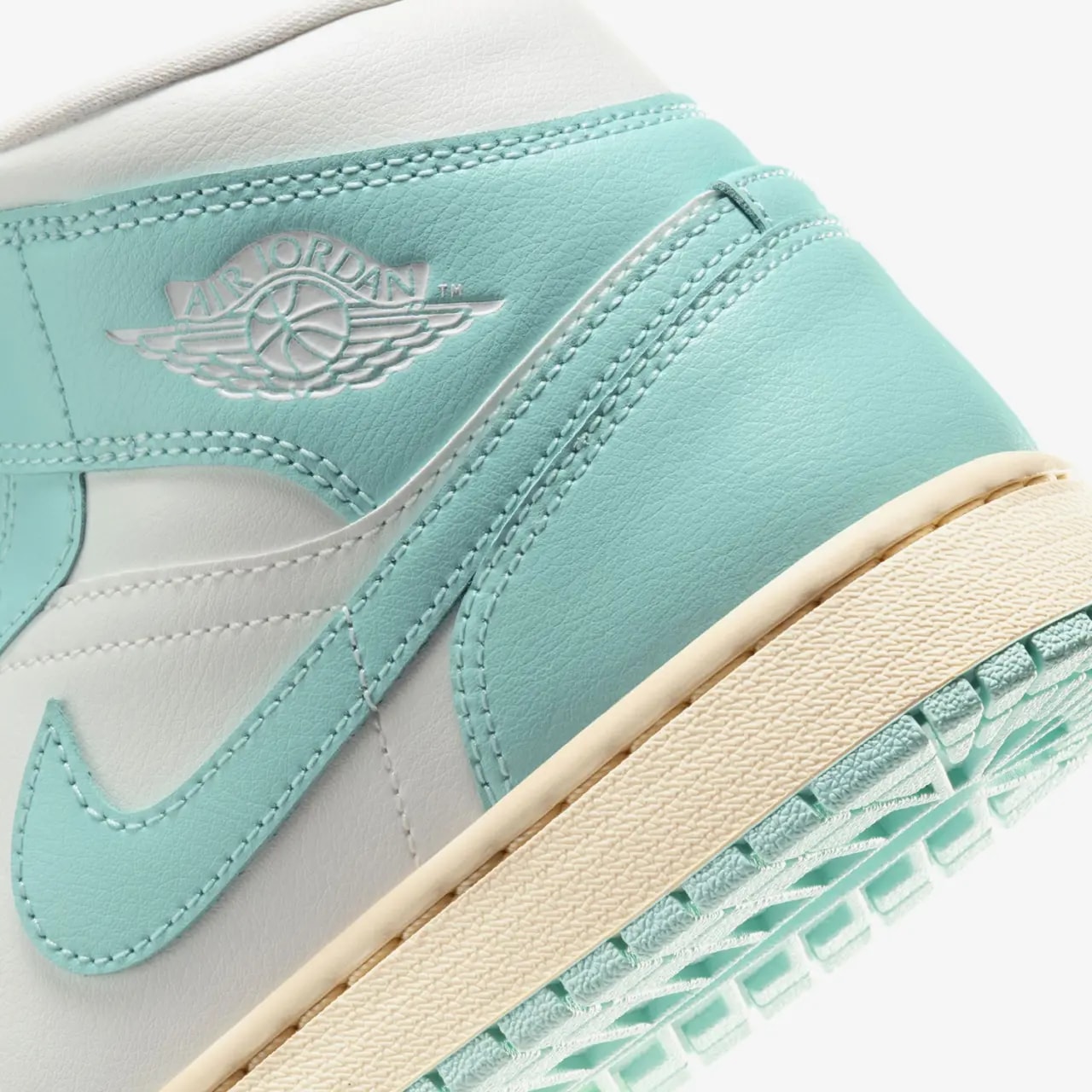 Giày Nike Air Jordan 1 Mid ‘Light Dew’ BQ6472-132 — ảnh 4