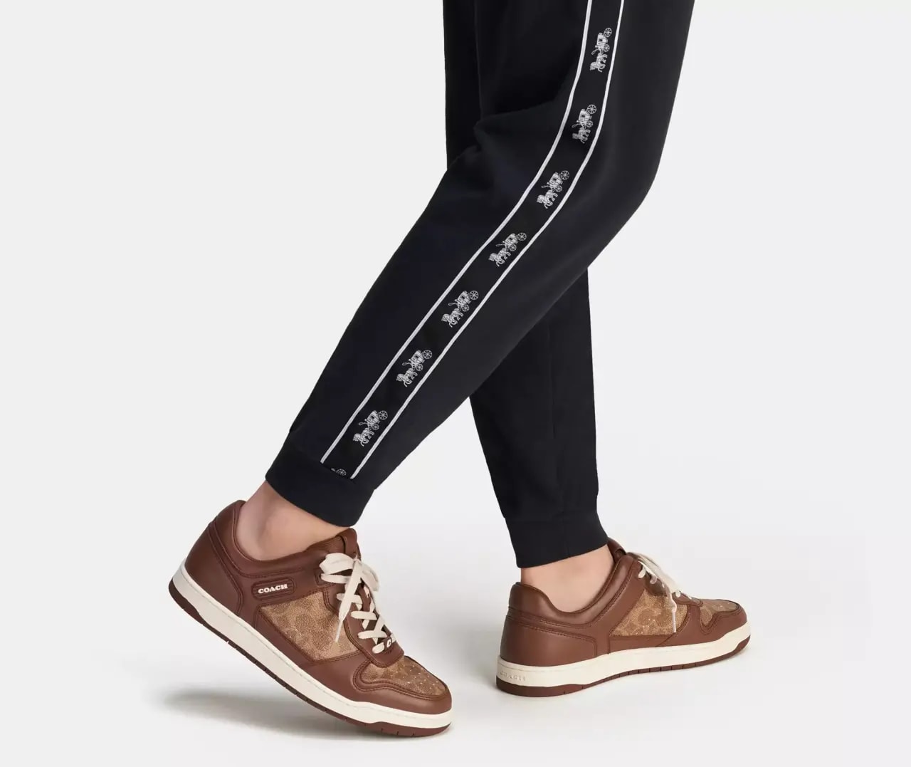 Giày Coach Sneaker In Signature Canvas ' Saddle' CI313-SAD — ảnh 2