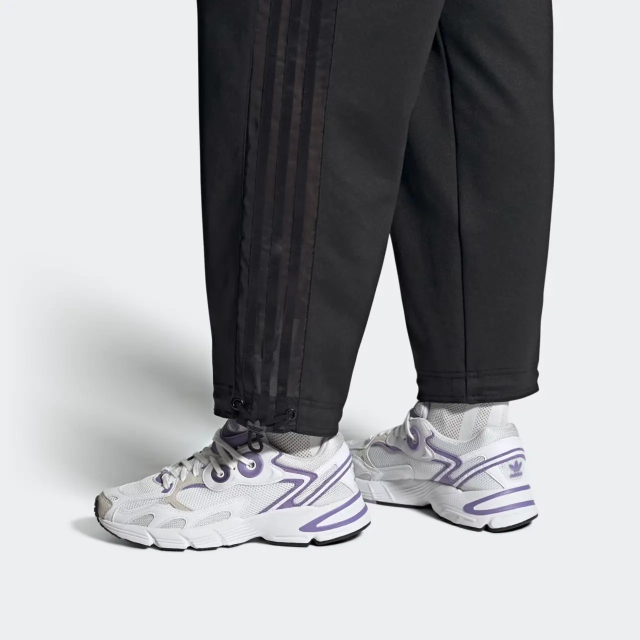 Giày Adidas Wmns Astir 'White Tech Purple' HQ6777 — ảnh 3