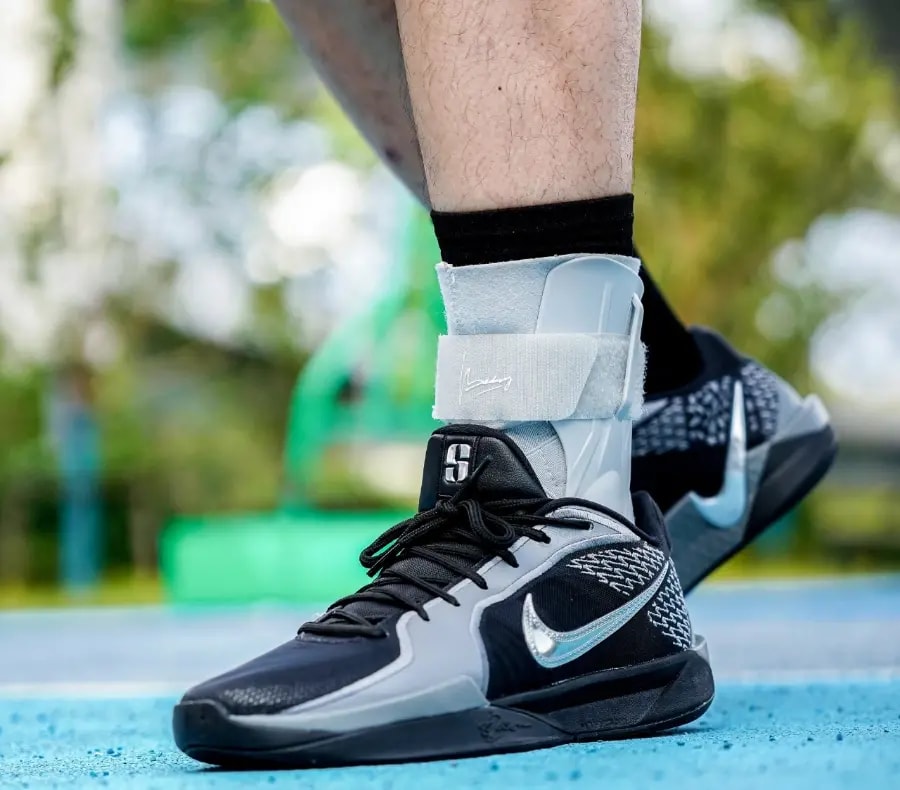 Giày Nike Wmns Sabrina 2 'Mirrored' FQ2174-001 — ảnh 3