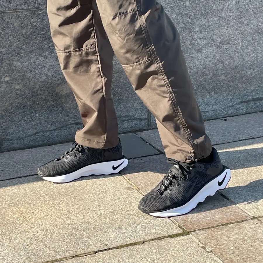 Giày Nike Motiva 'Black Anthracite' DV1237-001 — ảnh 4