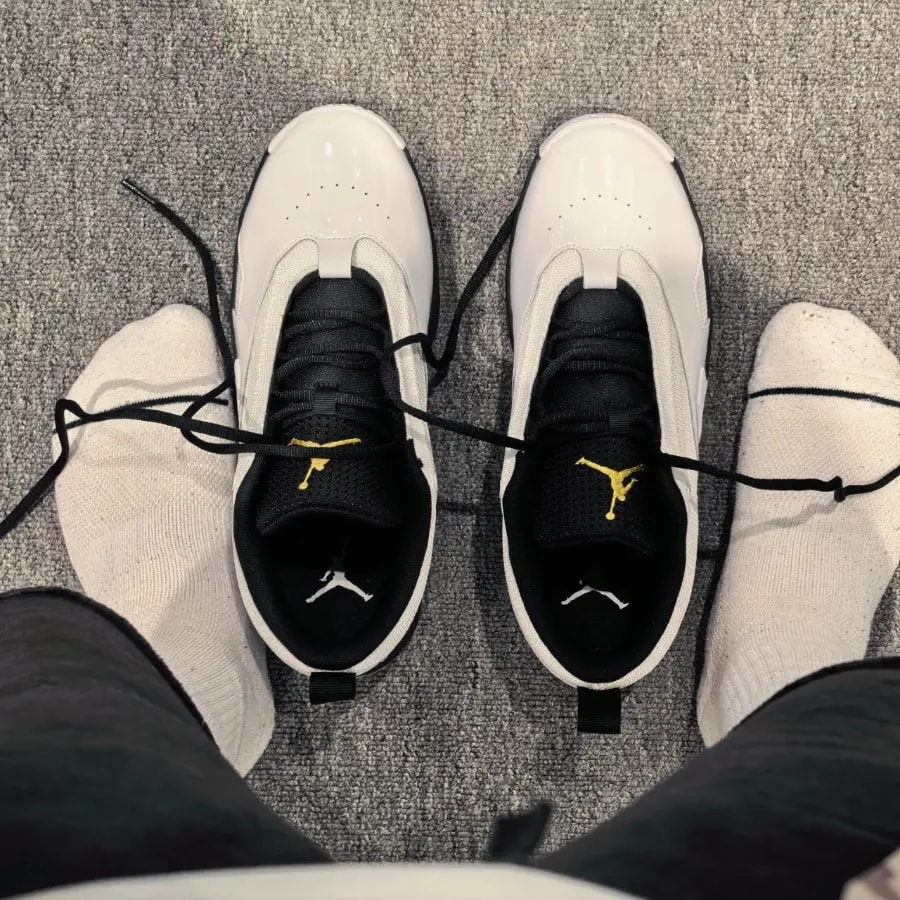 Giày Nike Air Jordan Max Aura 6 'Black White' FQ8298-101 — ảnh 3