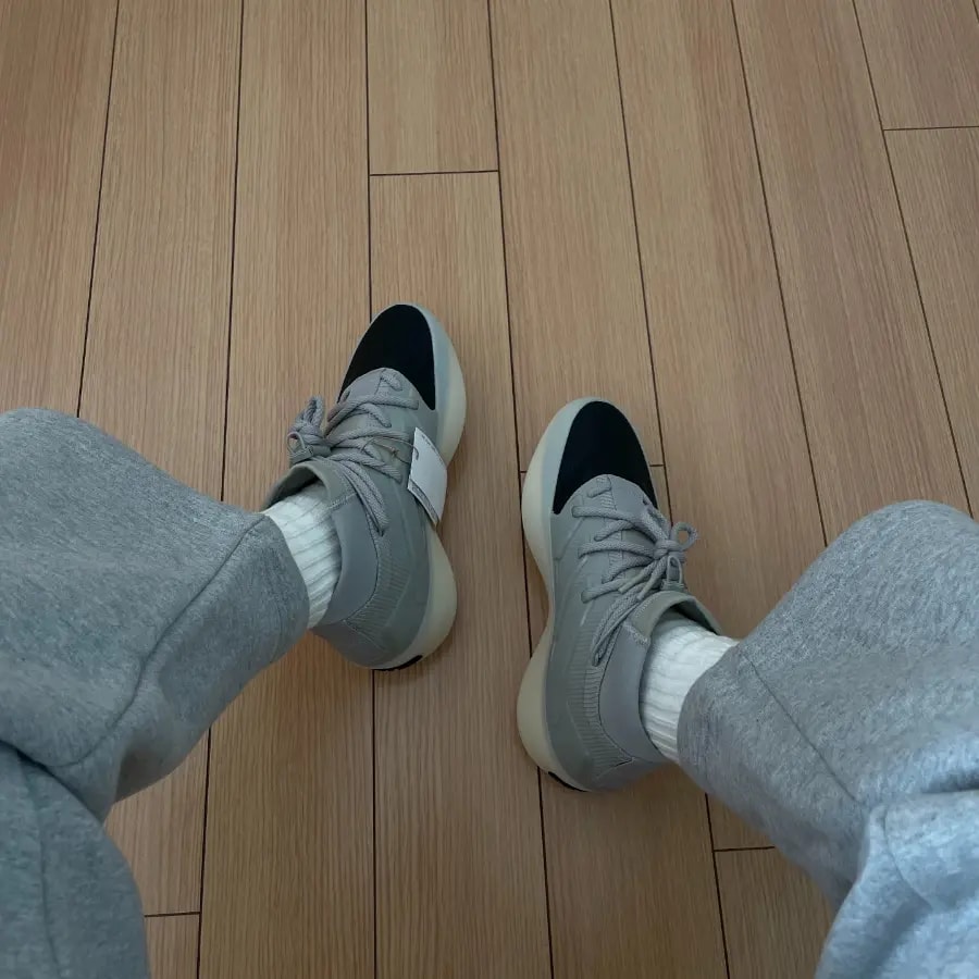 Giày Adidas Athletics x Fear of God 'Carbon' IE6188 — ảnh 4