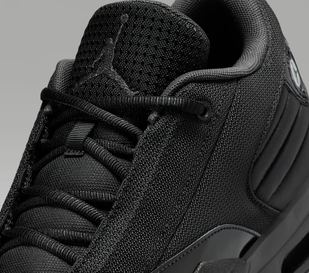 Giày Nike Air Jordan Max Aura 6 'Black Anthracite' FQ8298-001 — ảnh 2