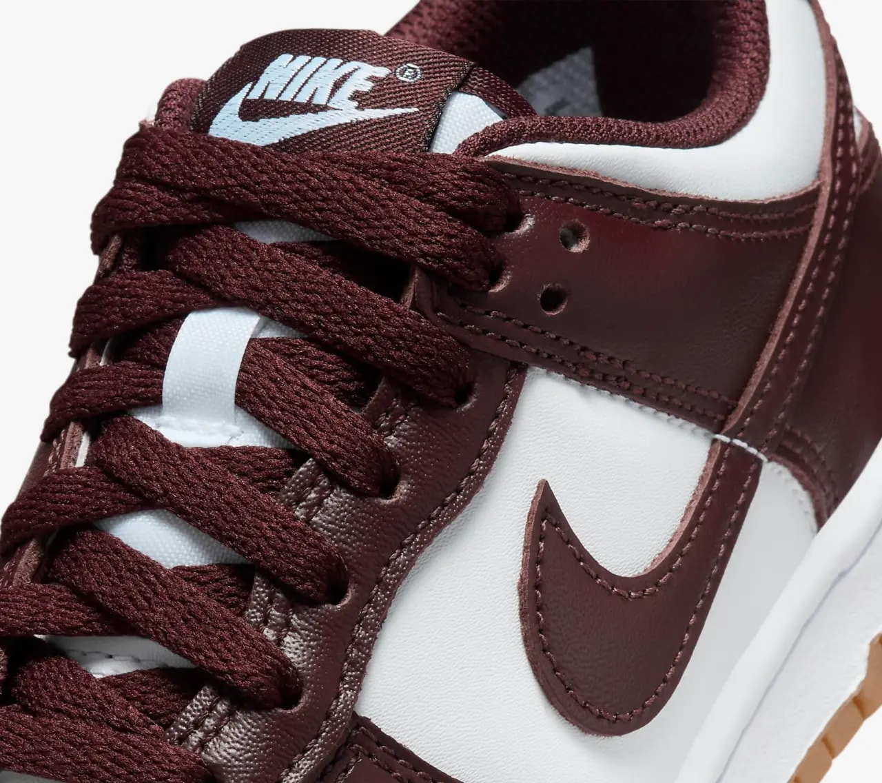 Giày Nike Dunk Low GS 'Burgundy Crush Gum' HJ9282-100 — ảnh 2