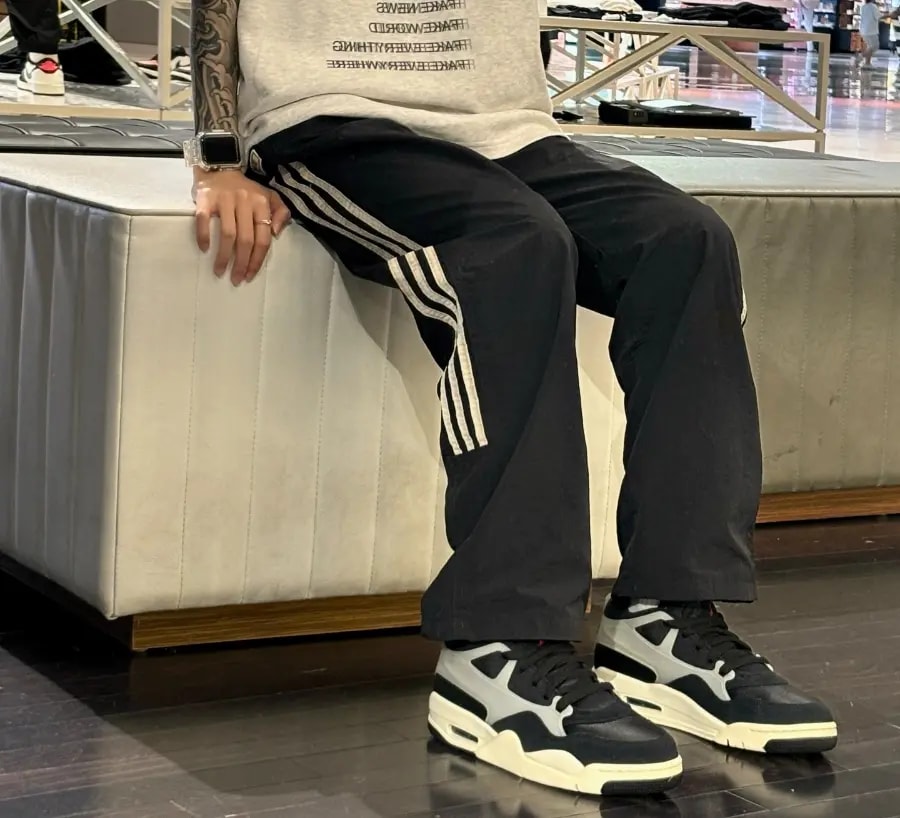 Giày Nike Air Jordan 4 RM 'Black Sail' FQ7939-006 — ảnh 4