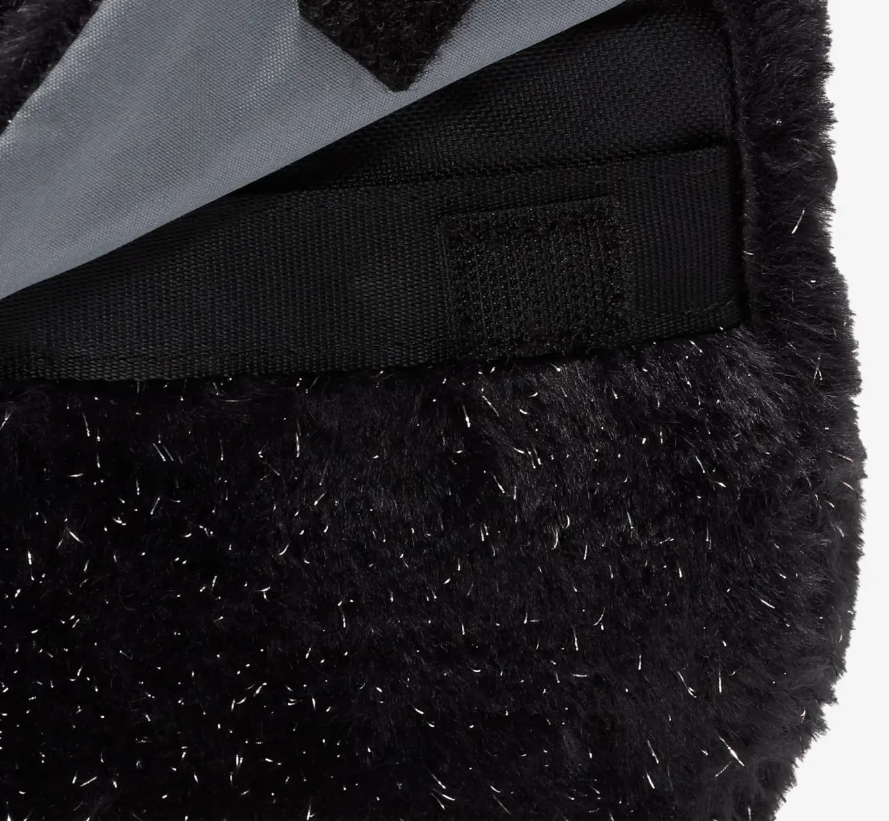 Túi Nike Older Faux Fur Crossbody Bag 'Black' FZ1329-010 — ảnh 3