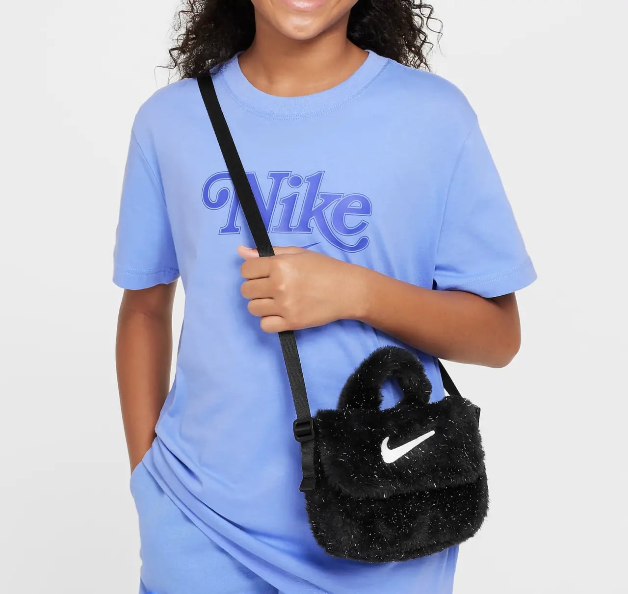 Túi Nike Older Faux Fur Crossbody Bag 'Black' FZ1329-010 — ảnh 2