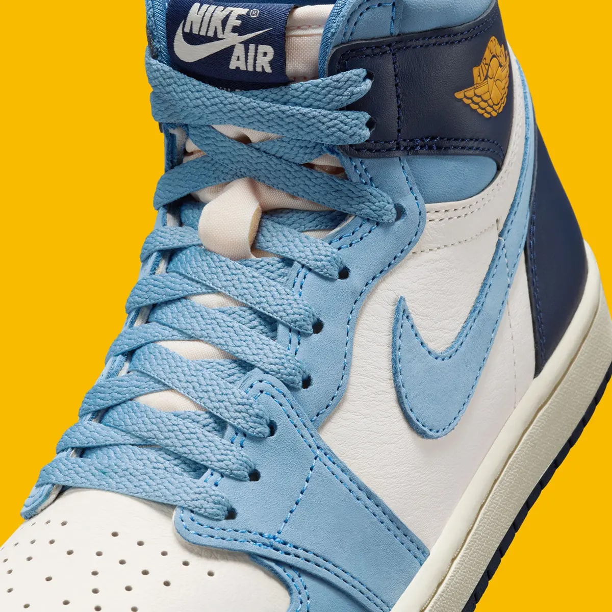 Giày Nike Air Jordan 1 High OG 'First In Flight' FD2596-400 — ảnh 2