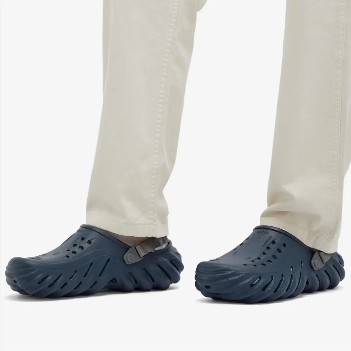 Dép Crocs Echo Clog 'Nightfall' 207937-48I — ảnh 2