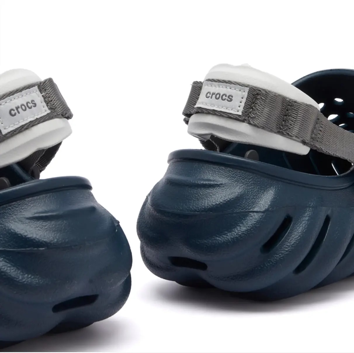 Dép Crocs Echo Clog 'Nightfall' 207937-48I — ảnh 5