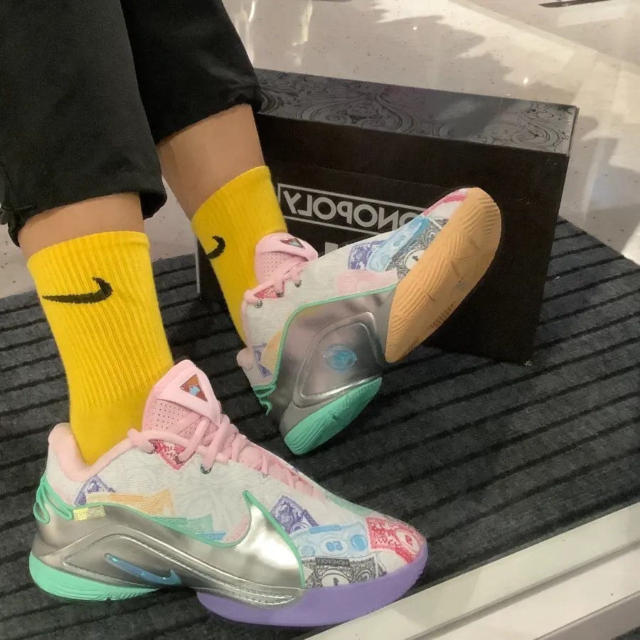 Giày Nike Monopoly x LeBron 22 QS 'Currency' FZ1097-100 — ảnh 3