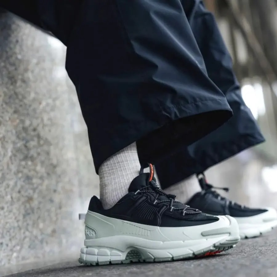 Giày Nike Zoom Vomero Roam 'Black Light Silver' FV2295-001 — ảnh 2